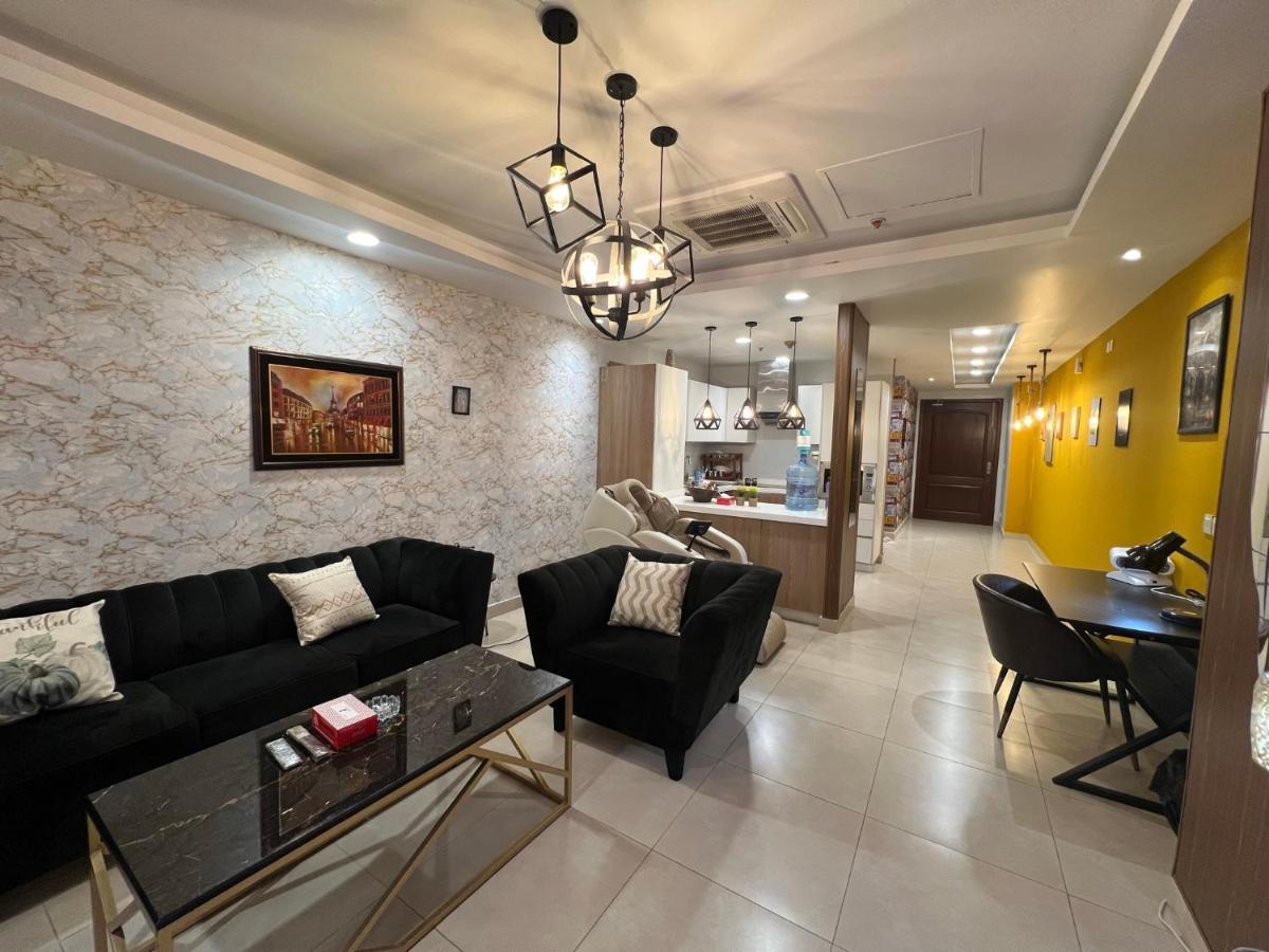 Sunset Luxury Gold Crest Mall Residency Lahore Esterno foto