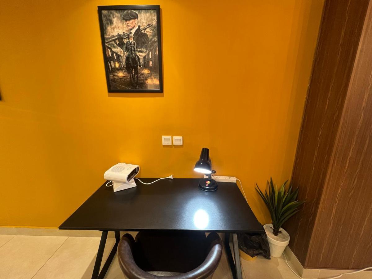 Sunset Luxury Gold Crest Mall Residency Lahore Esterno foto