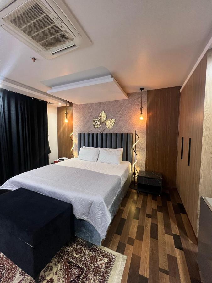 Sunset Luxury Gold Crest Mall Residency Lahore Esterno foto