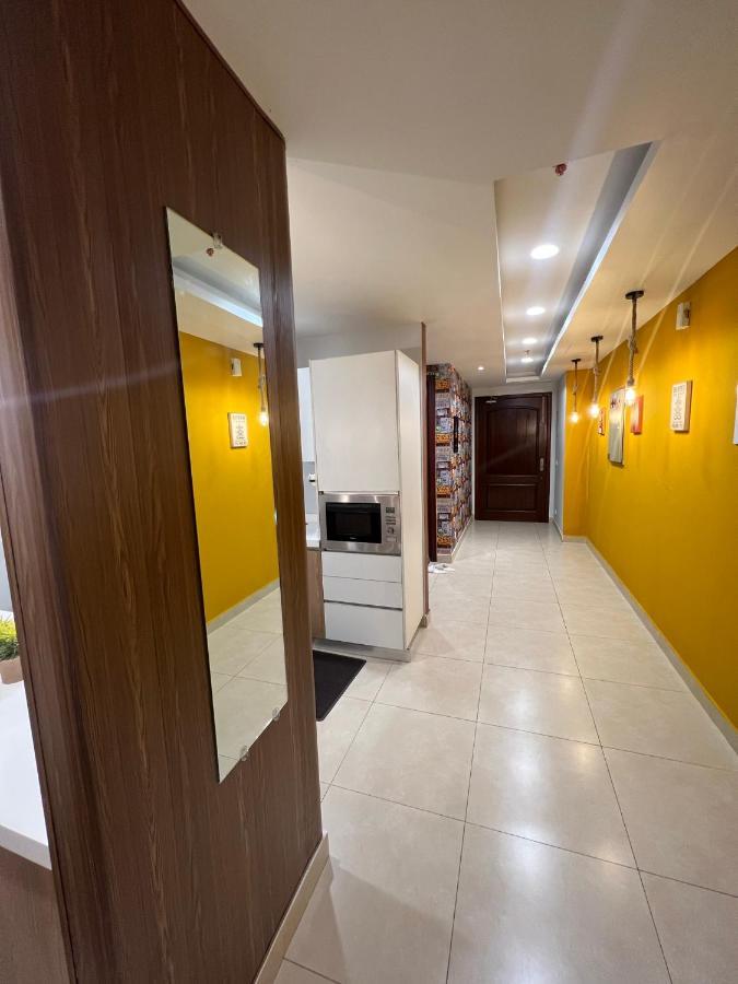 Sunset Luxury Gold Crest Mall Residency Lahore Esterno foto